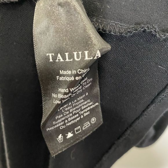 Aritzia Talula Black Short Sleeve Dress Sz M - Picture 5 of 7